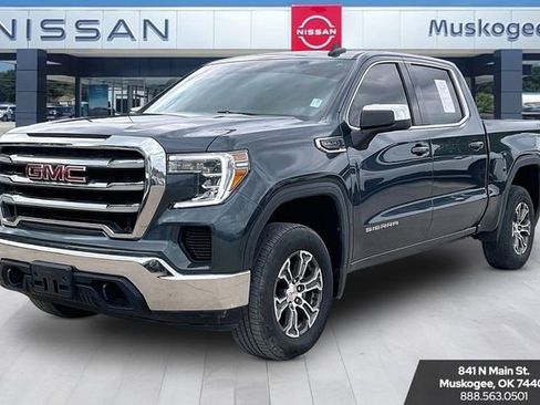Used 2021 GMC Sierra 1500 SLE AWD/4WD image 3