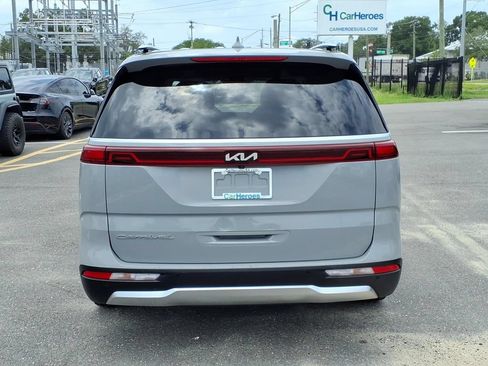 Used 2022 Kia Carnival SX Prestige FWD image 6