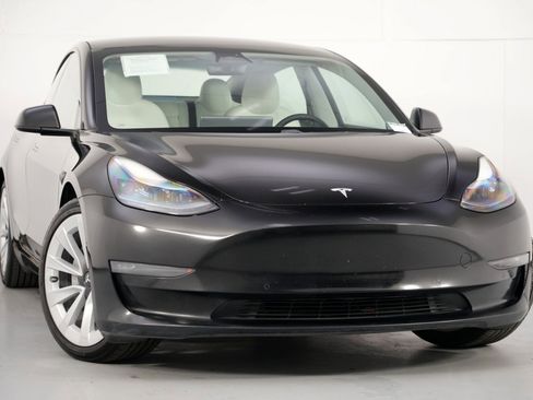 Used 2021 Tesla Model 3 Long Range image 4