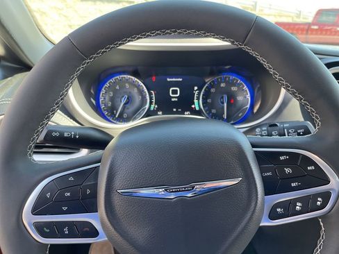 New 2026 Chrysler Pacifica Select image 17