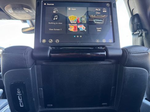 Used 2020 Chrysler Pacifica Touring-L Plus FWD image 25