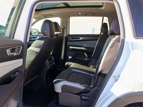 New 2026 Volkswagen Atlas Peak Edition image 16