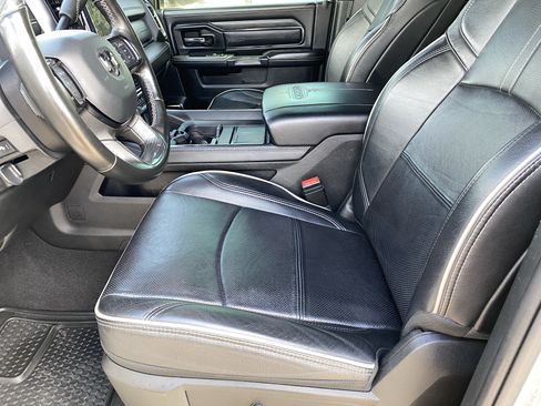 Used 2022 RAM 3500 Limited AWD/4WD image 17