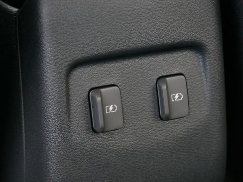 Used 2024 Nissan Kicks SV FWD image 27