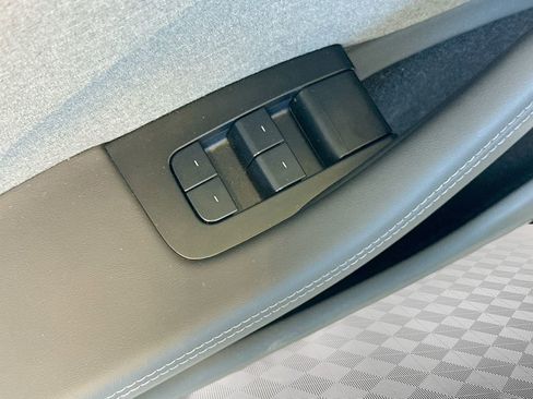 Used 2025 Tesla Model 3 RWD image 16