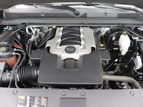 Used 2016 Cadillac Escalade Premium AWD/4WD image 11