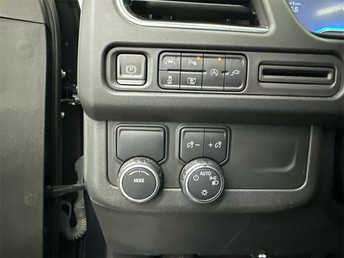 Used 2022 Chevrolet Tahoe LT w/ LT Signature Plus Package image 35