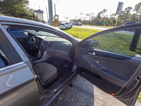 Used 2012 Hyundai Sonata GLS FWD image 18