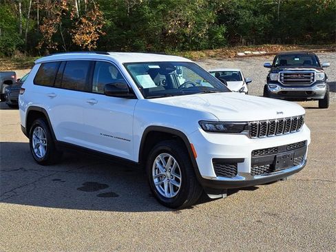 Used 2023 Jeep Grand Cherokee L Laredo image 7