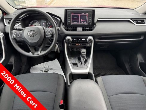 Used 2022 Toyota RAV4 LE image 13