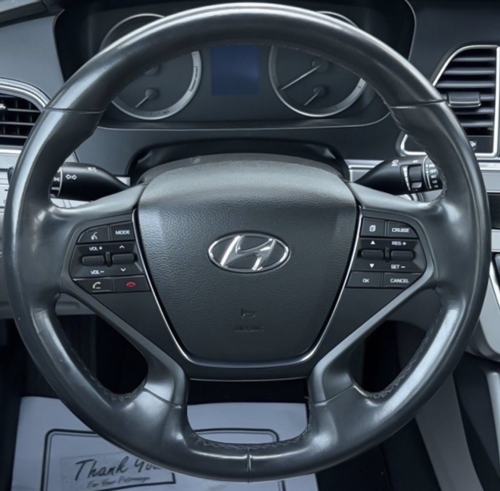 Used 2015 Hyundai Sonata Sport w/ Option Group 03 FWD image 17