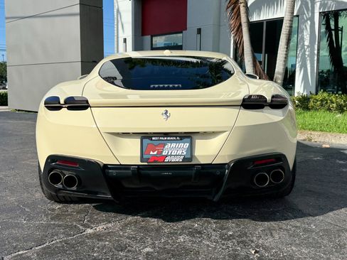 Used 2022 Ferrari Roma RWD image 18