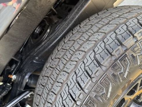 Used 2026 Toyota Tacoma SR5 image 14