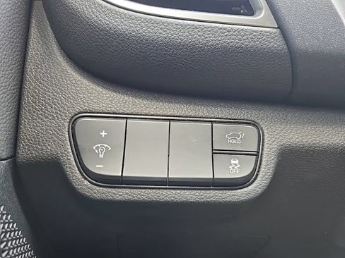 Certified 2024 Kia Seltos SX w/ SX Sunroof Package AWD/4WD image 19