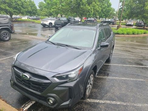 Used 2024 Subaru Outback Premium AWD/4WD image 6