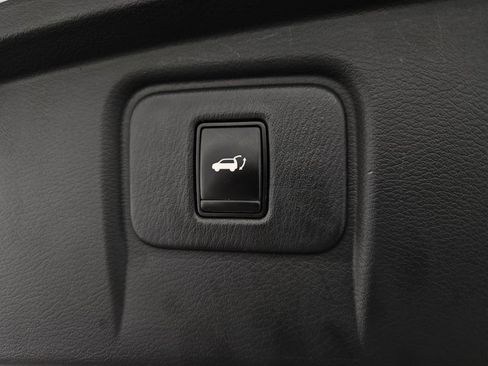 Used 2018 Nissan Murano SL w/ Cargo Package FWD image 30