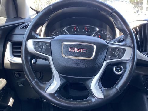 Used 2020 GMC Terrain SLE FWD image 24