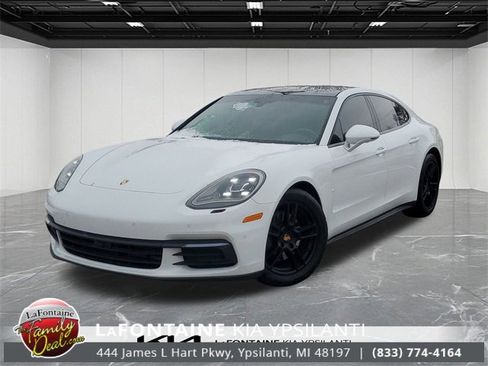 Used 2018 Porsche Panamera 4 image 40