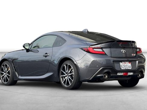 Used 2022 Toyota GR86 image 4