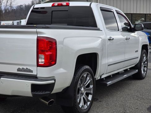 Used 2018 Chevrolet Silverado 1500 High Country image 50