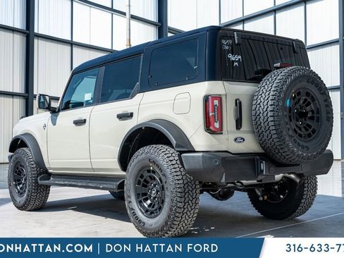 New 2026 Ford Bronco Outer Banks AWD/4WD image 29