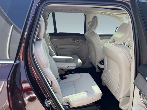 New 2026 Volvo XC90 B5 Ultra image 24