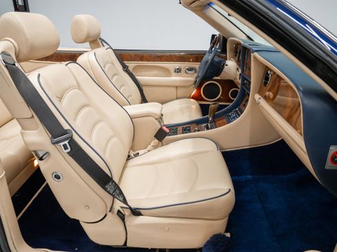 Used 1999 Bentley Azure Mulliner RWD image 23
