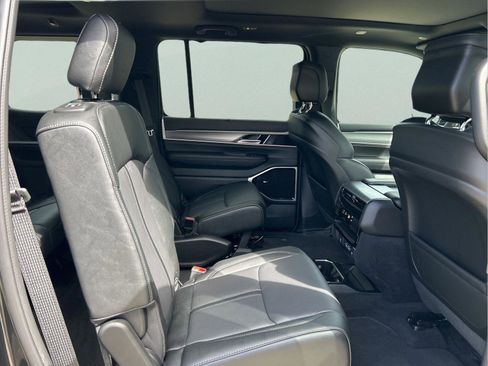 New 2026 Jeep Grand Wagoneer Limited AWD/4WD image 12