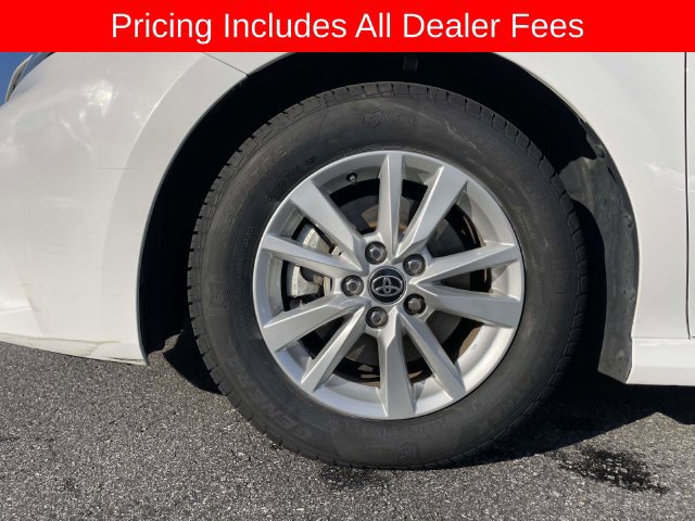 Used 2025 Toyota Camry LE FWD image 9