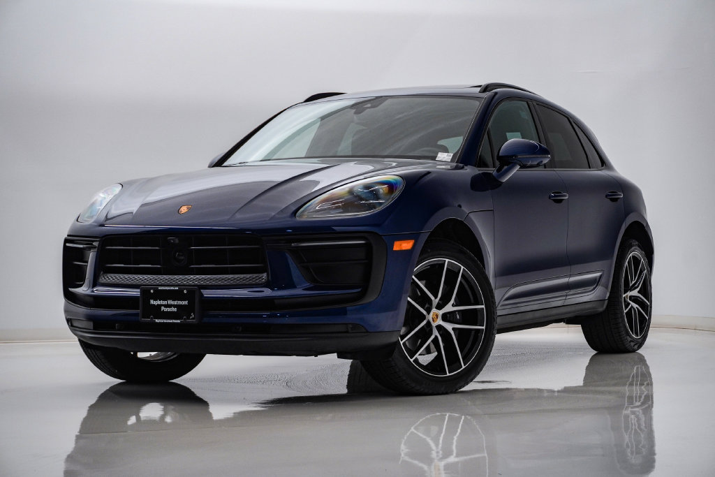 Certified 2026 Porsche Macan AWD/4WD image 1