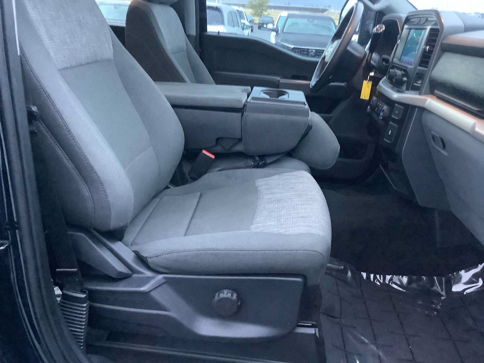 Used 2023 Ford F150 XLT AWD/4WD image 15