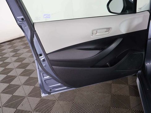 Used 2023 Toyota Corolla LE FWD image 19