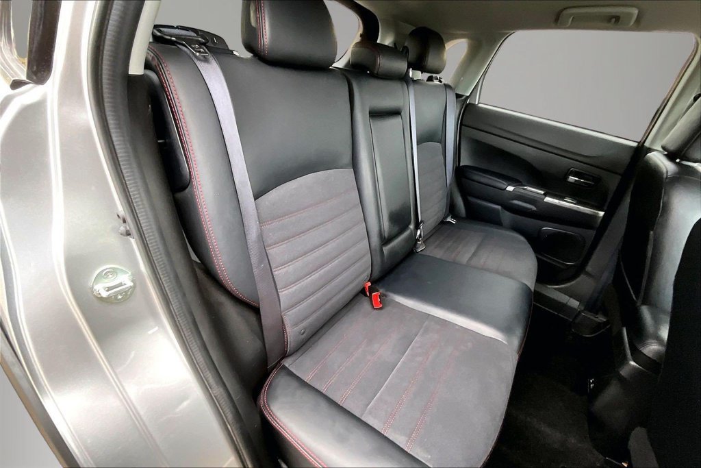 Used 2024 Mitsubishi Outlander Sport SE AWD/4WD image 23