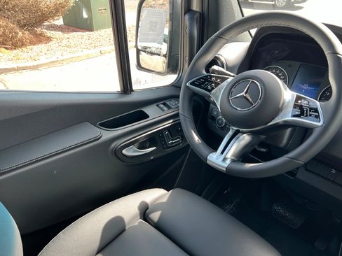 New 2026 Mercedes-Benz Sprinter 2500 image 11