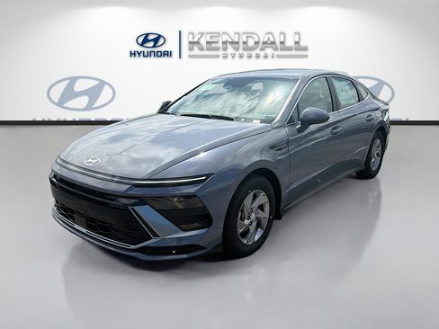 New 2026 Hyundai Sonata SE FWD image 3