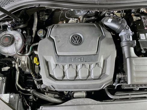 Used 2023 Volkswagen Tiguan SE R-Line FWD image 34
