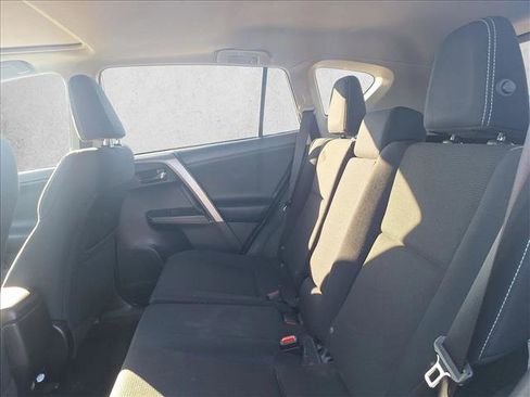 Used 2016 Toyota RAV4 XLE image 14