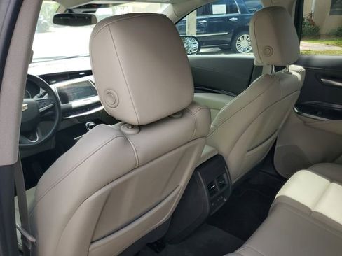 Certified 2023 Cadillac XT4 Luxury w/ Cold Weather Package FWD image 12