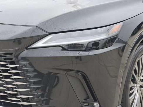 Used 2023 Lexus RX 350 FWD w/ Cold Area Package image 10