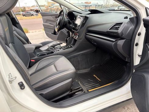 Used 2022 Subaru Crosstrek 2.5i Sport w/ Moonroof Package image 22