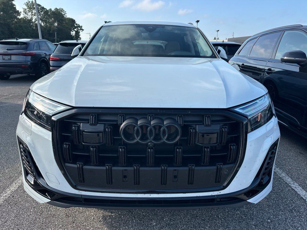 Used 2026 Audi Q7 3.0T Premium w/ Convenience Plus Package AWD/4WD image 2