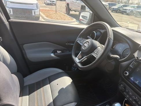 Used 2024 Nissan Kicks SR w/ SR Premium Package image 15