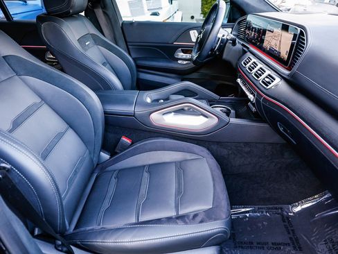 Certified 2025 Mercedes-Benz GLE 53 AMG 4MATIC Coupe image 17