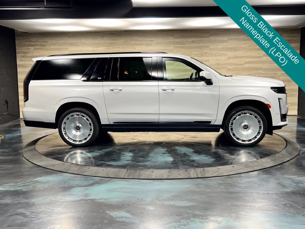 Used 2023 Cadillac Escalade ESV Sport w/ LPO, ONYX Package AWD/4WD image 26