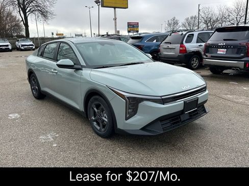 New 2025 Kia K4 LXS image 7