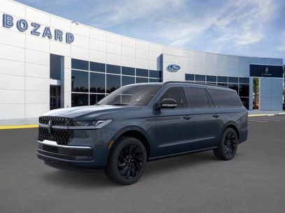 New 2025 Lincoln Navigator L Reserve w/ Jet Appearance Package
