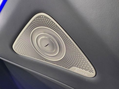 Used 2023 Mercedes-Benz S 580 4MATIC Sedan w/ 3D Technology Package image 7