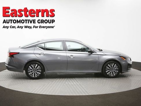 Used 2025 Nissan Altima 2.5 SV image 44