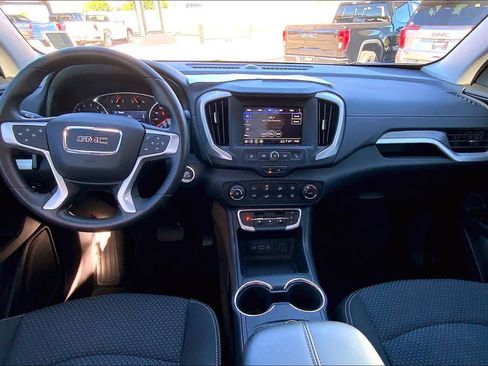 Used 2024 GMC Terrain SLE w/ Elevation Edition FWD image 14
