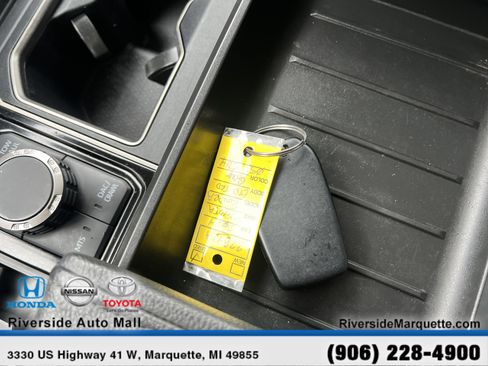 Used 2024 Toyota Tundra Limited w/ TRD Off-Road Package image 27